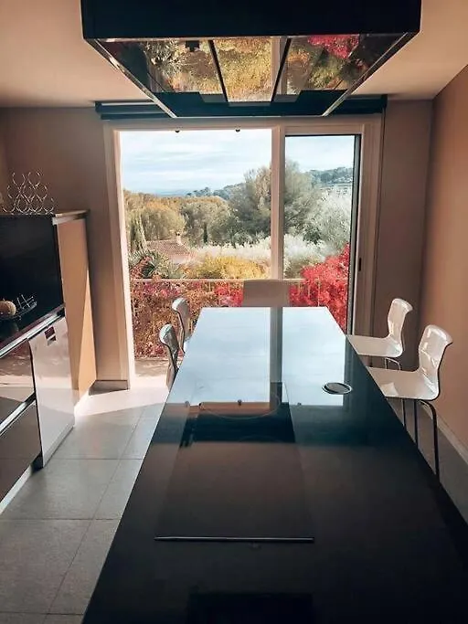 Villa Sur Les Hauteurs De Bandol Sanary-Sur-Mer 0*,